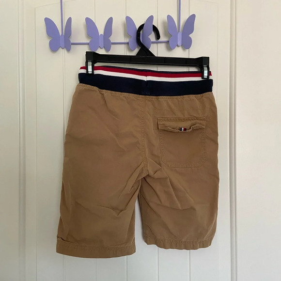 Tommy Hilfiger boy’s‎ tan elastic waistband logo shorts — small - Picture 5 of 7